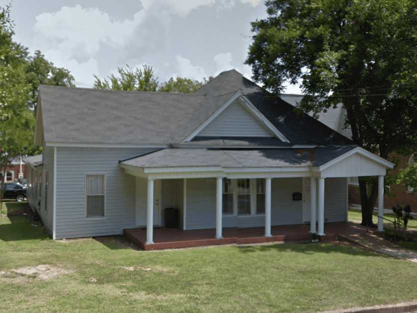 West Tennessee Legal Services - Selmer Office